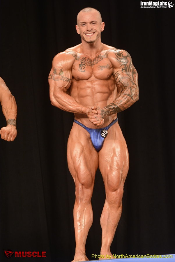 Worldwide Bodybuilders: American hunk Mike LaCombe