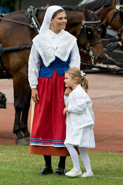 Princesa Princess Victoria Estelle kungafamiljen 2016 la reina silvia Dam Royal 