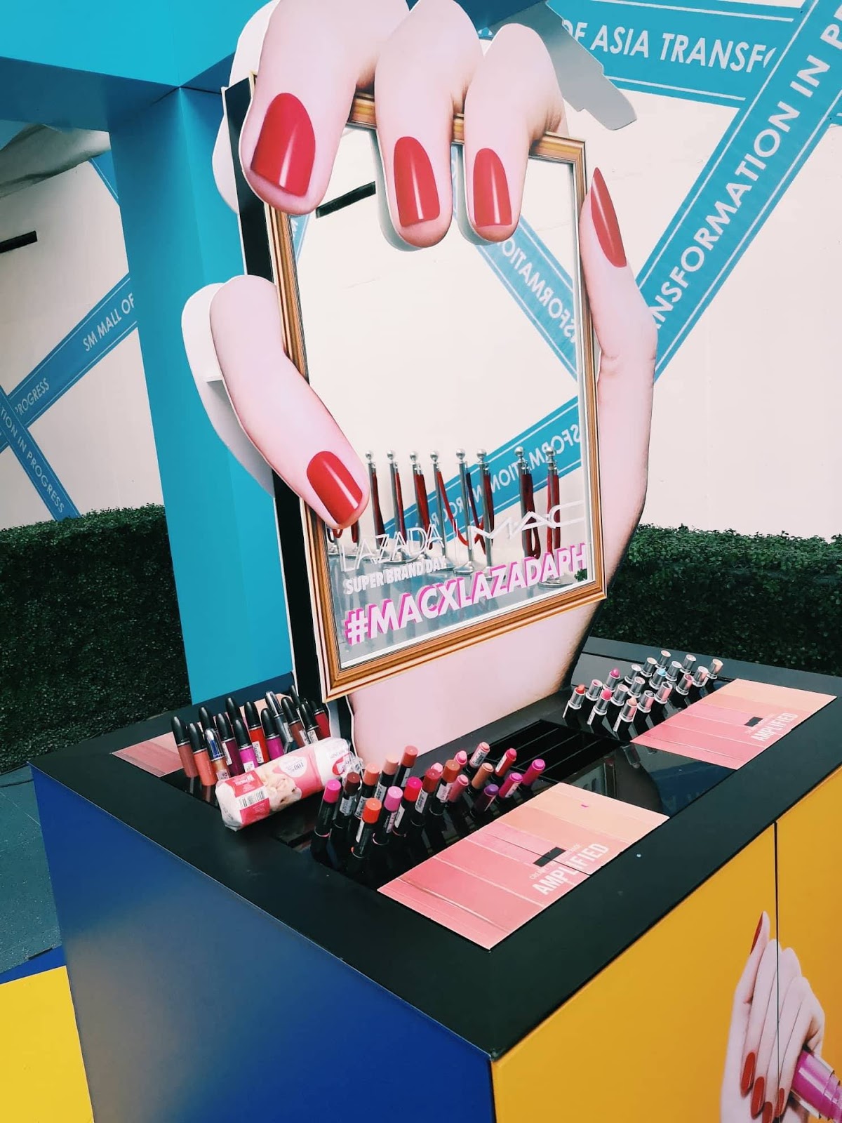 Mr. Pogi Tips Happy National Lipstick Day MAC Cosmetics FREE Lippie! )