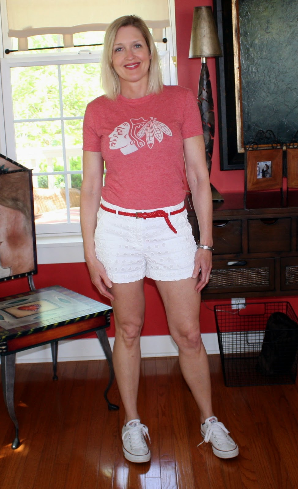 graphic tee and eyelet shorts outfit