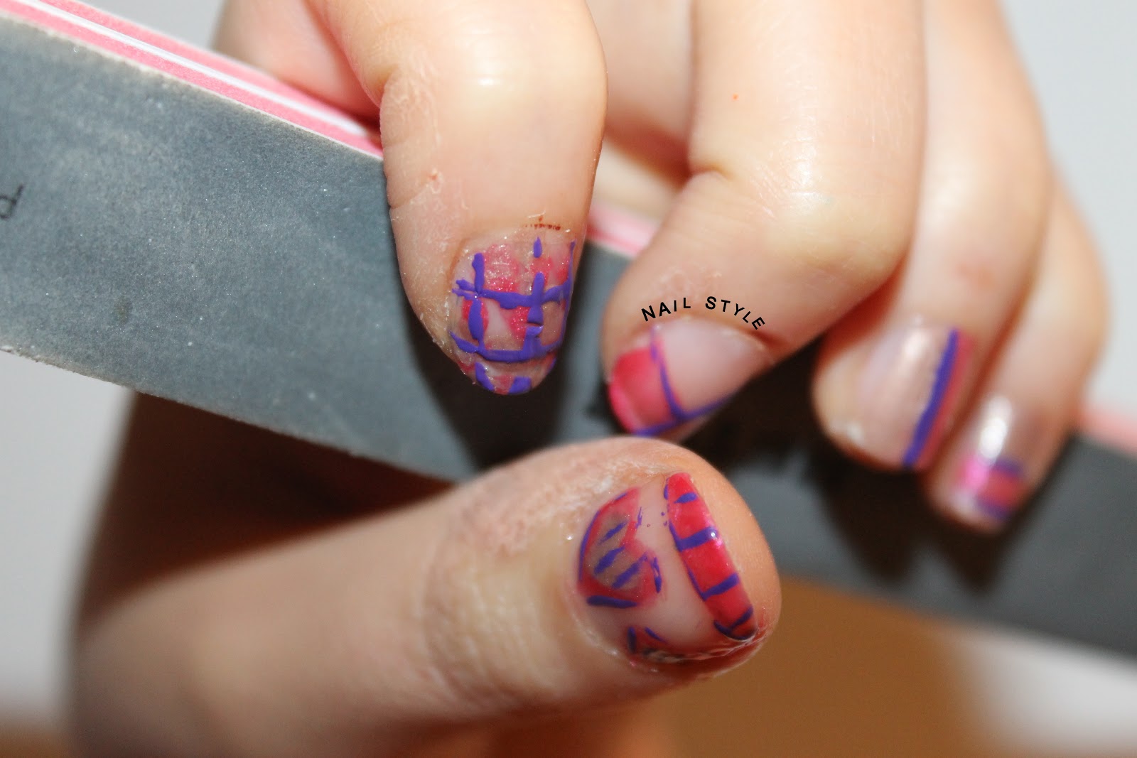 THE NAILS STYLE 9DC2012 Lovely nails