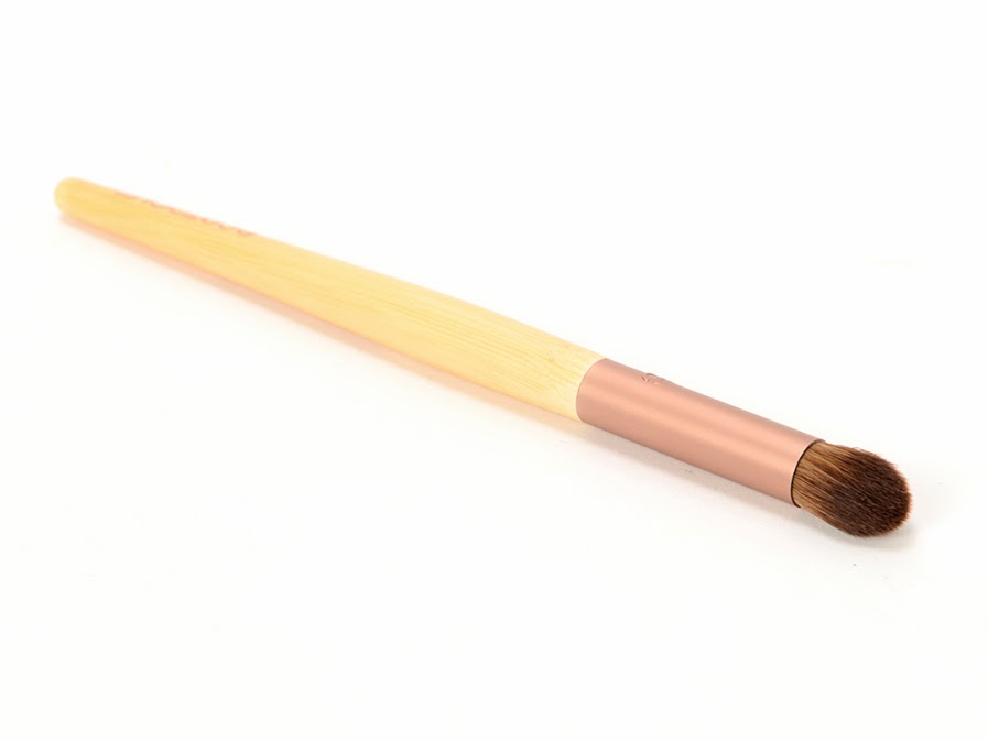 Bisous Darling EcoTools Airbrush Concealer Brush Product Review