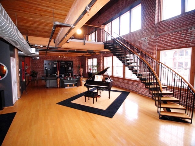Lofts In The &#39;Lou: October 2011