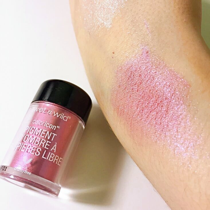 wet n wild Fantasy Makers coloricon Loose Pigment Pink a Boo swatch wet n wild Fantasy Makers coloricon Loose Pigment Pink a Boo swatch