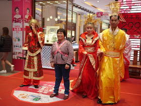 woman posing for photo with pretend royalty