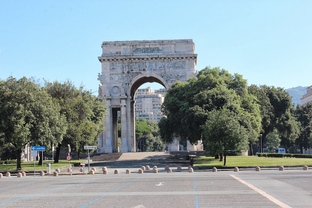 um dia em génova - Arco della Vitoria