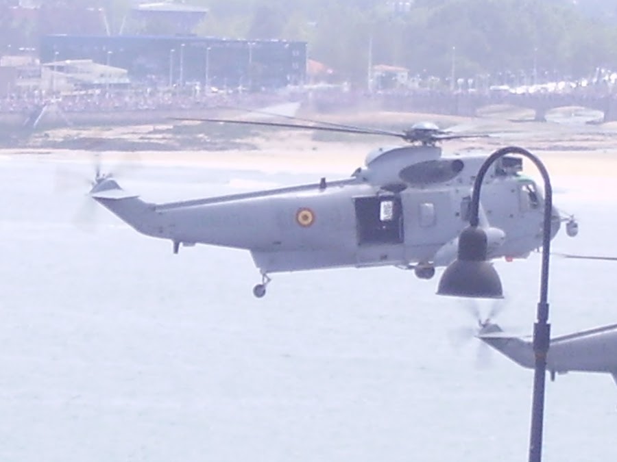 exhibicion-aerea-cerro-santa-catalina-gijon