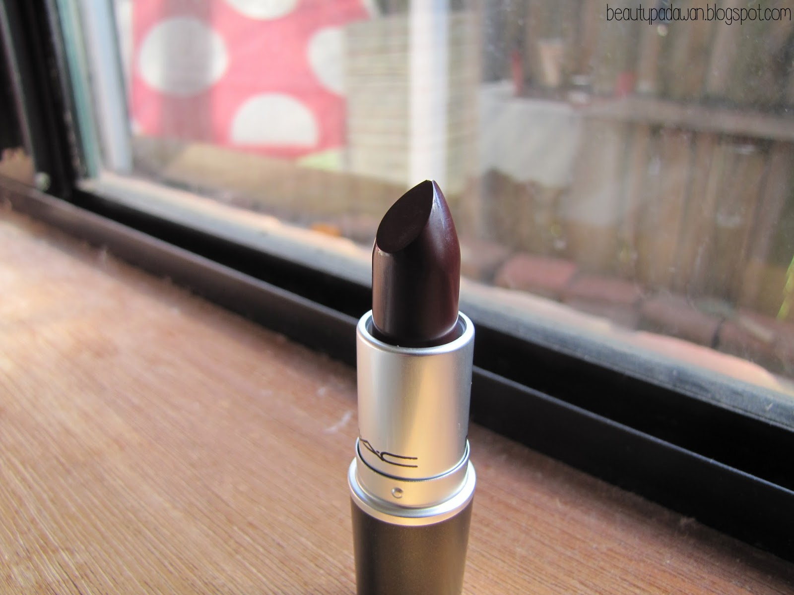 MAC Novel Romance Lipstick - "Lingering Kiss"