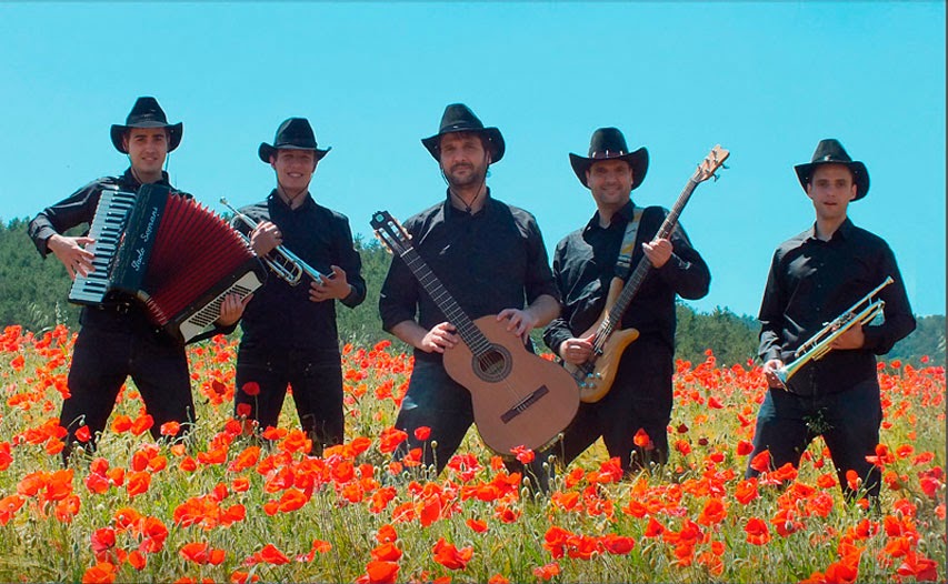 Puro Relajo estrena el videoclip El Coyote