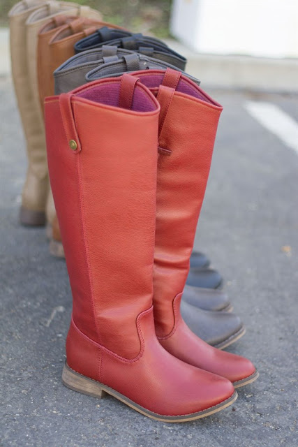A Wise Woman Builds Her Home: Festive Fall Feminine Favorites!