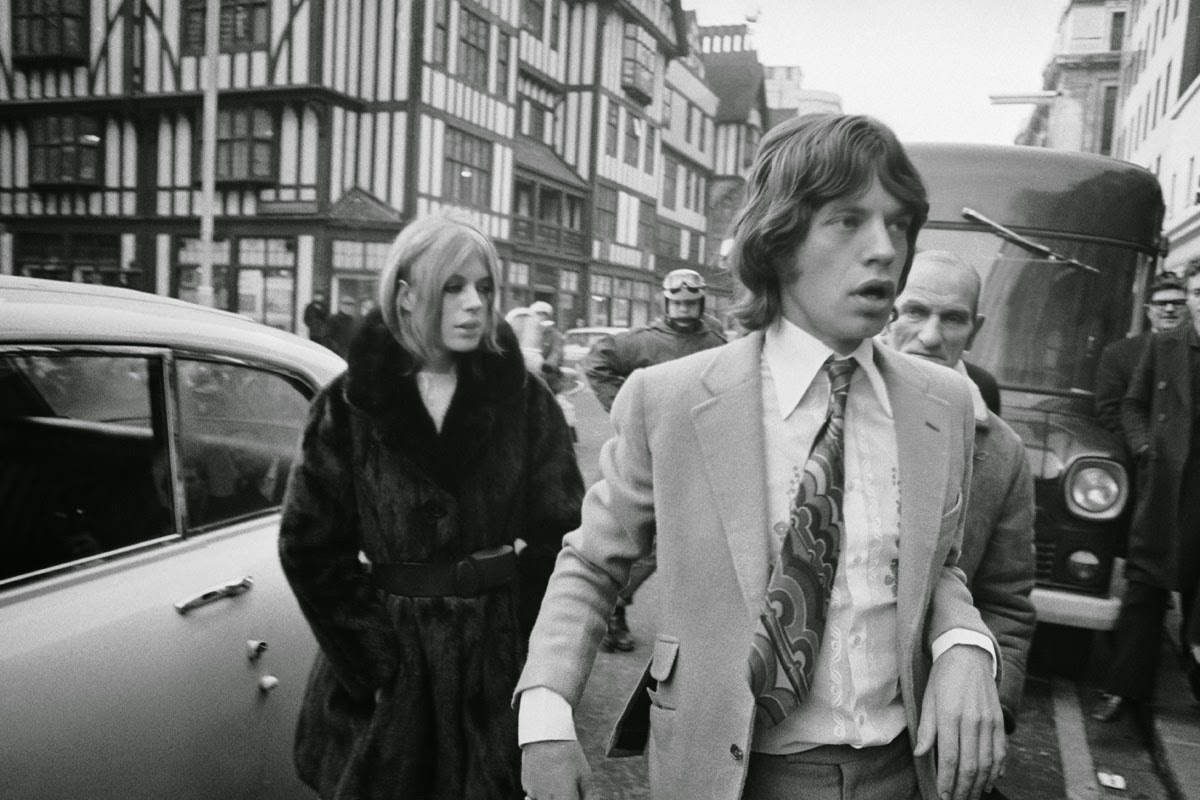 Marianne Faithfull and Mick Jagger 37 Vintage Pictures of the Grooviest Couple of the 1960s Marianne Faithfull and Mick Jagger 37 Vintage Pictures of the Grooviest Couple of the 1960s