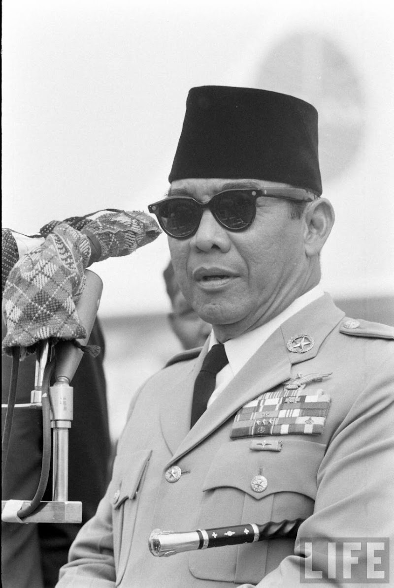65+ Pahlawan Soekarno