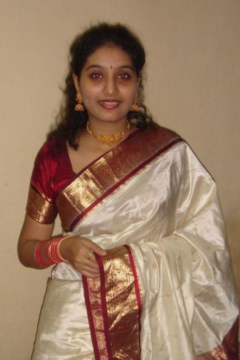 Mallu Aunty Looking Hot In Saree Photos ~ My 24news And Entertainment 