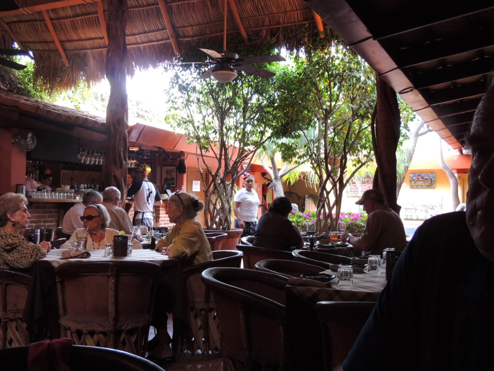 Lake Chapala Restaurant Guide : Ajijic Tango
