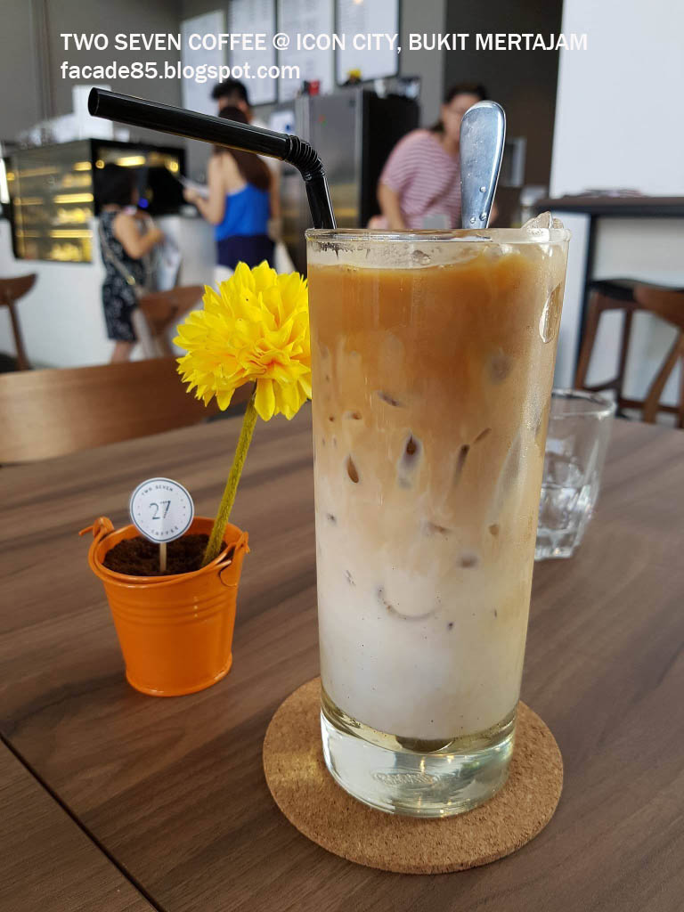 Two Seven Coffee Icon City, BM.