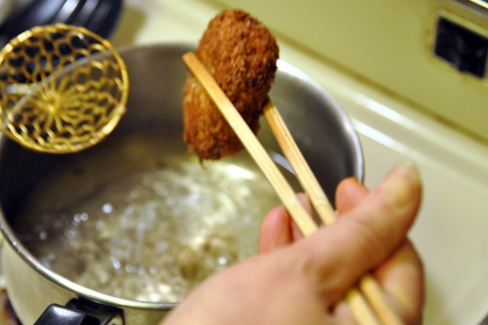 Calico Kitchen =^.^= Japanese Crab Cakes with Spicy Mayo