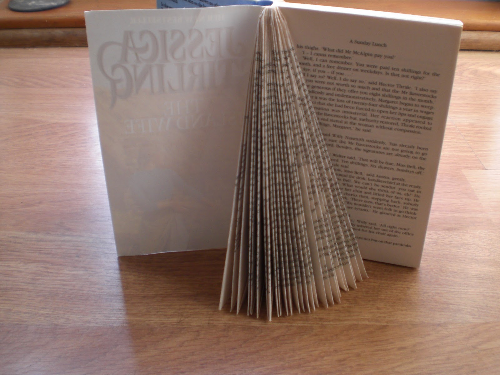 jean's muse Angels and Christmas trees, folded books