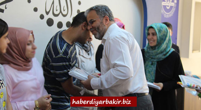 İşitme engelli öğrencilere yönelik umre ödüllü sınav yapıldı İşitme engelli öğrencilere yönelik umre ödüllü sınav yapıldı