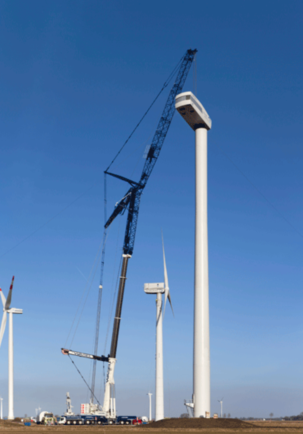 MEC&F Expert Engineers A crawler crane operator working for Blattner