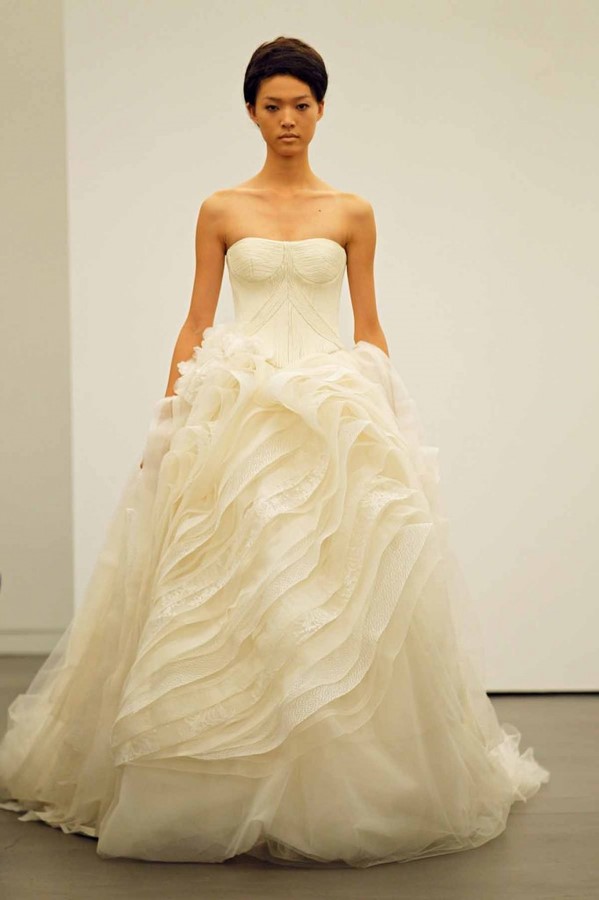 Honey Buy: Vera Wang 2013 fall winter wedding dresses