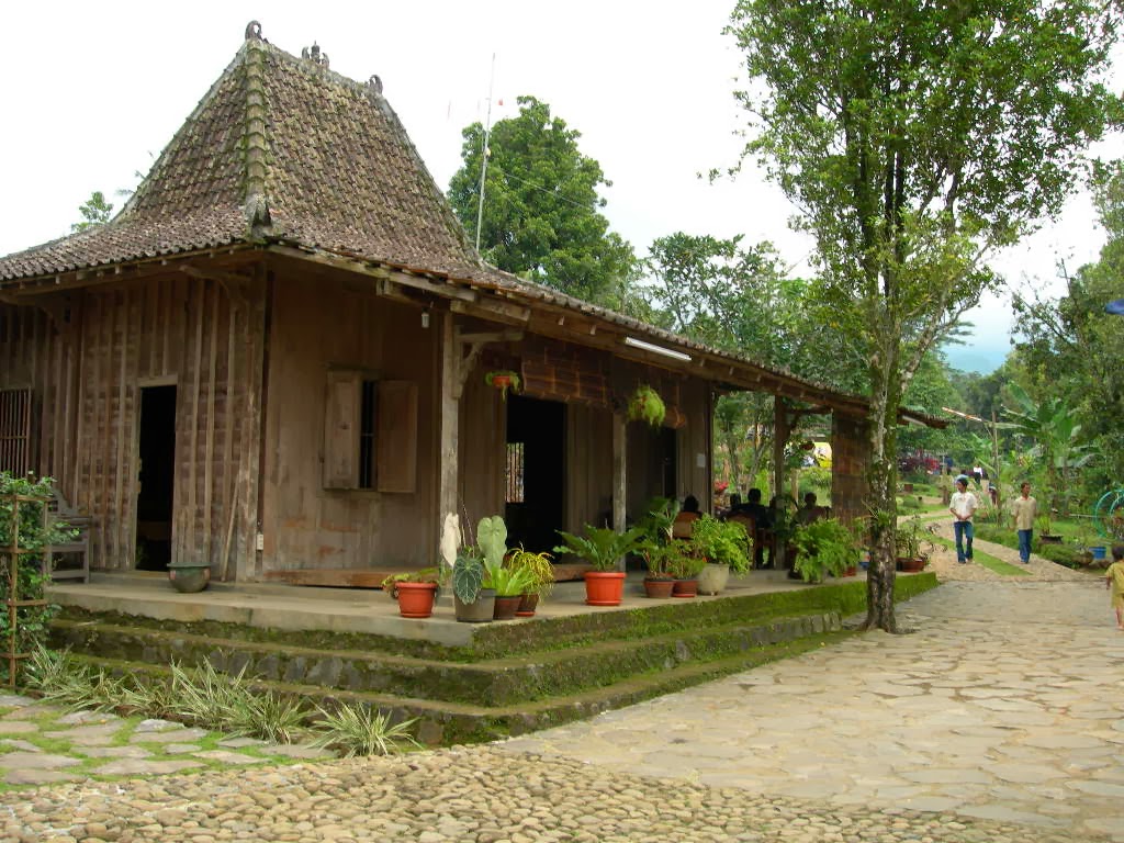 Rumah adat jogjakarta: Gambar Rumah Adat Yogyakarta - Joglo