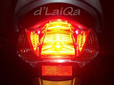 lampu belakang telah hidup dan berfungsi