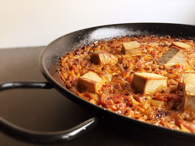 Fideuá al horno con bonito