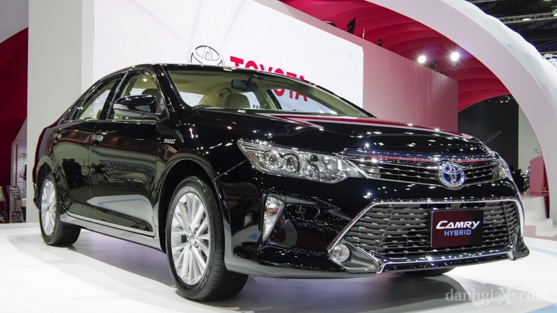 Bảng giá xe Toyota Camry 2015 cập nhật mới nhất