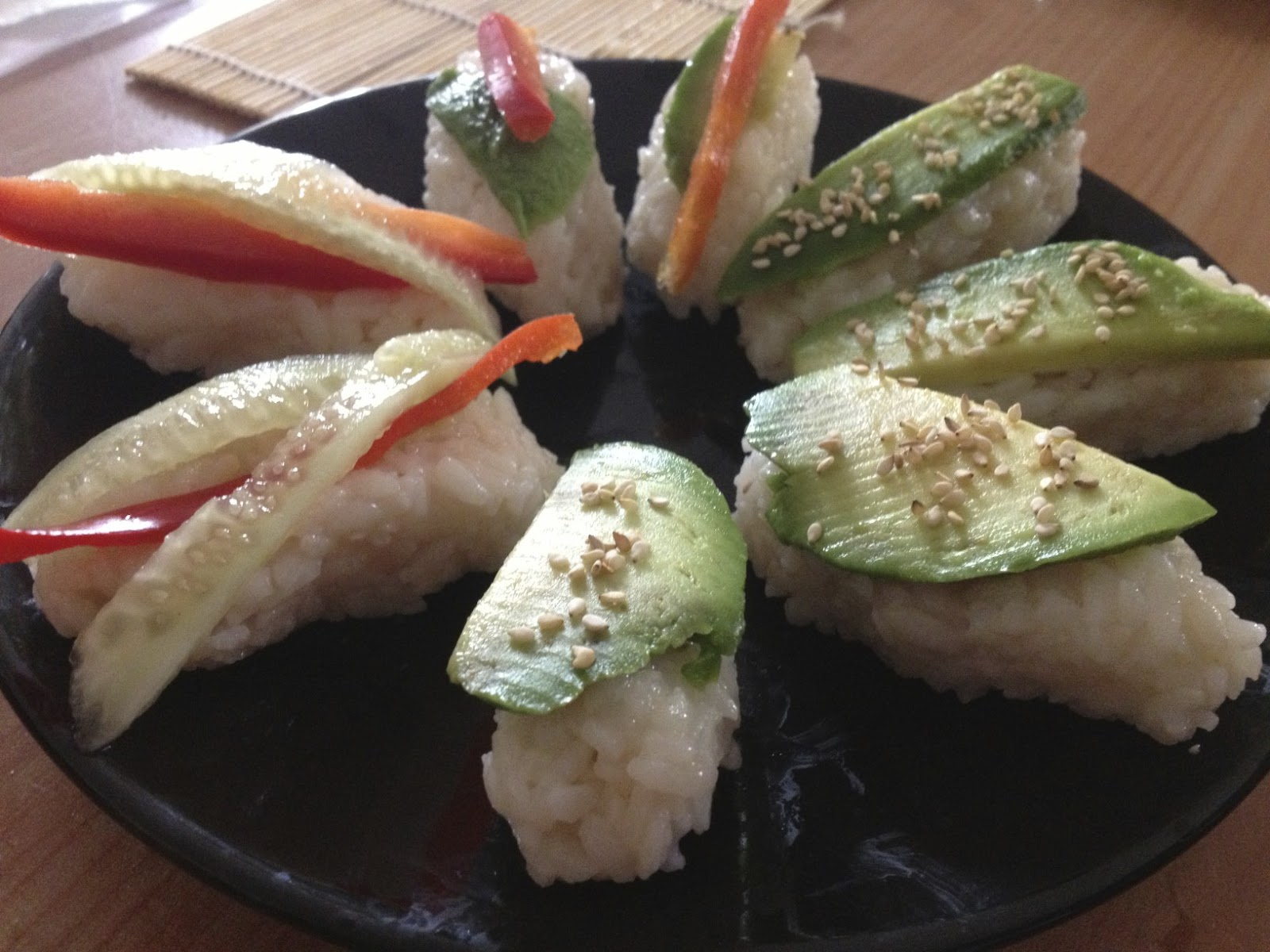 ME LO PRODUCO SUSHI E NIGIRI VEGAN