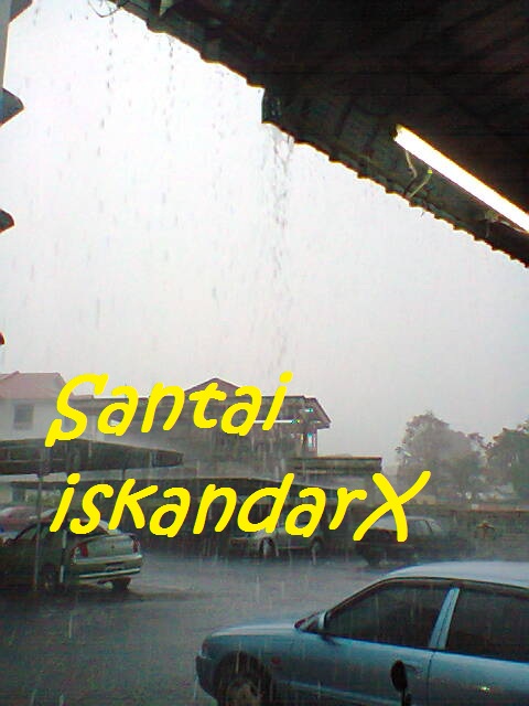 iskandarx.blogspot.com, Mendung mendun terus hujan ke bumi Flat Ijau, santai, hujan, flat ijau, balik pulau