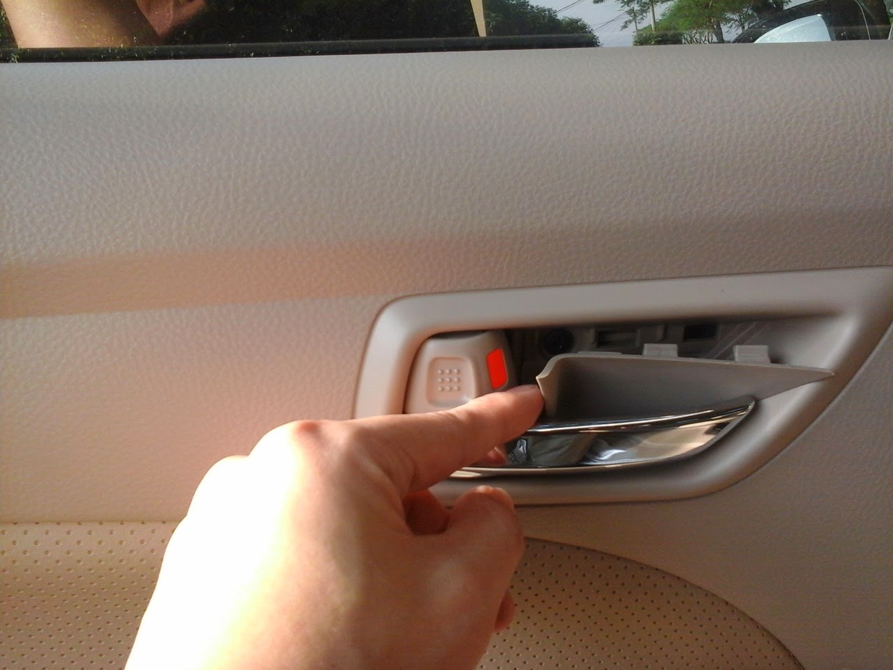 DIY buka door trim pintu belakang Ertiga dan tips 