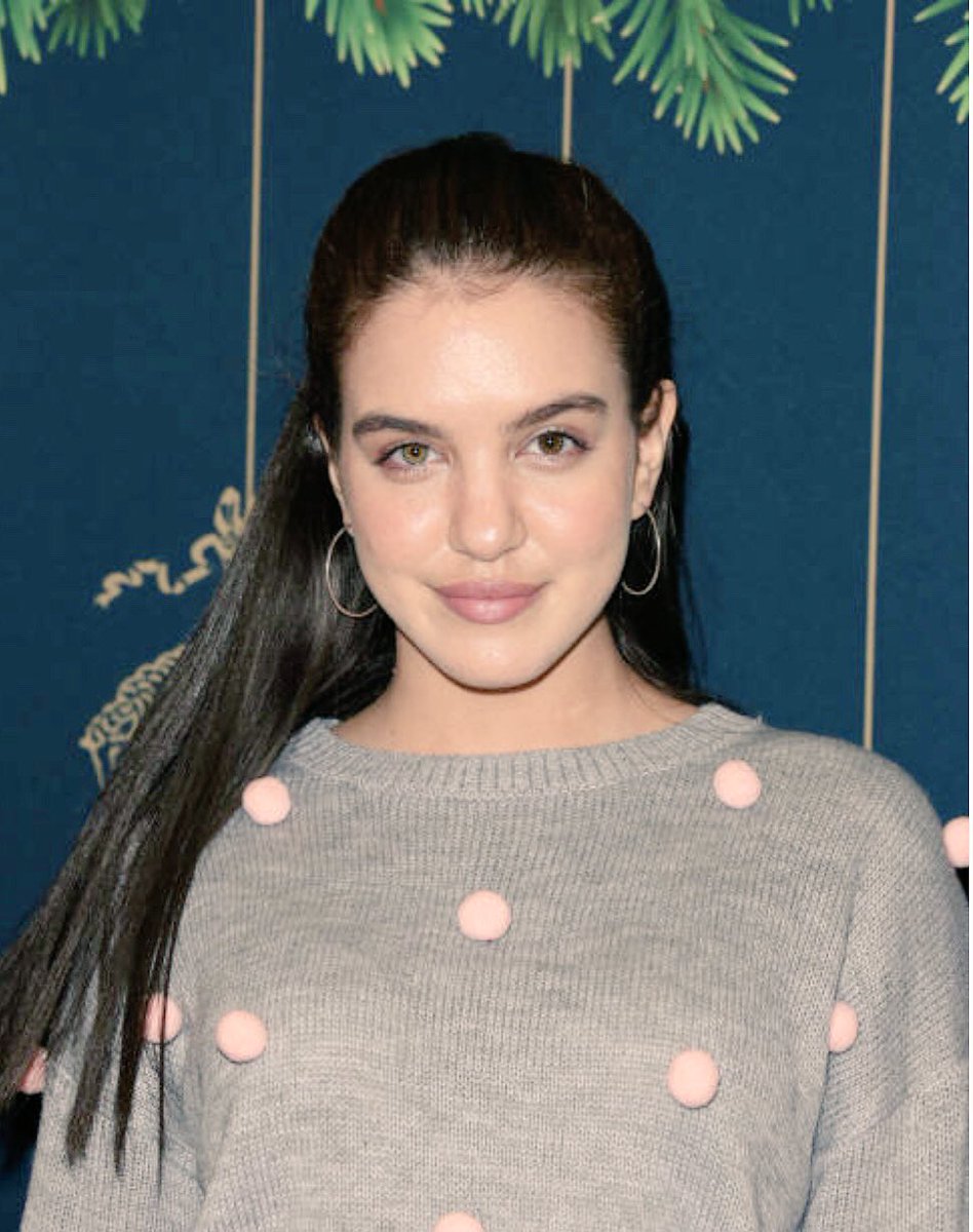 RCN America - Maine: Lilimar Hernandez Attends Brooks Brothers X St