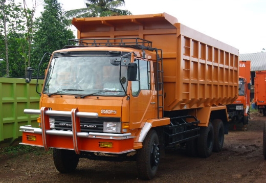 Karoseri Dump Truck Jawa Tengah-orange depan