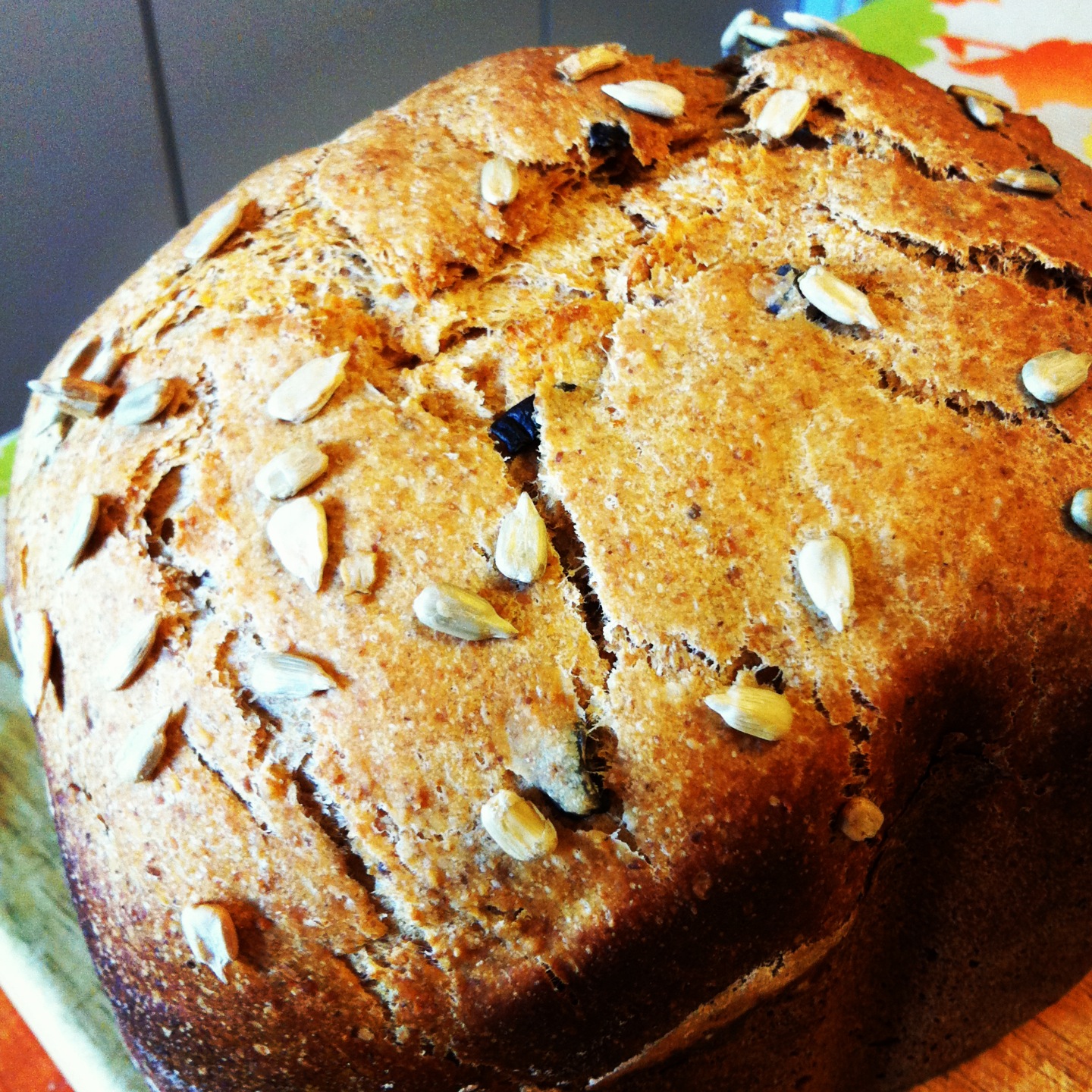 lydie's kitchen Sundried Tomato and Olive Bread (bread machine)