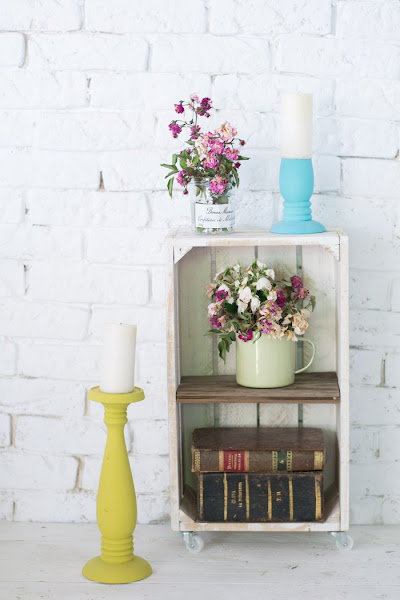 Crea una mesita auxiliar con una caja