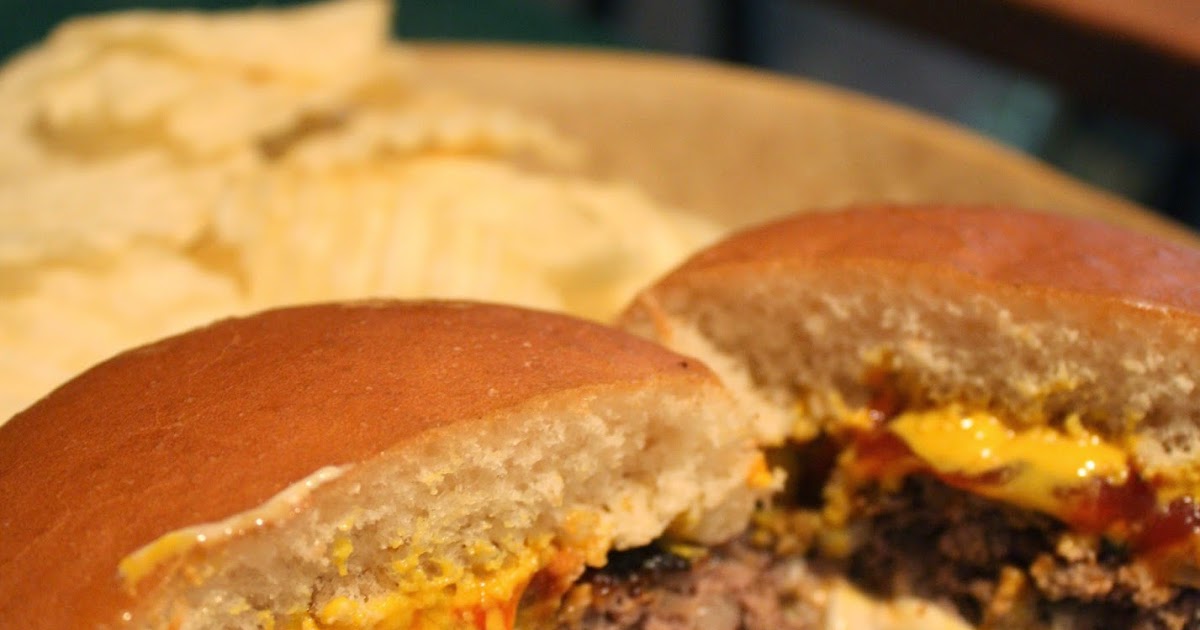 Fleur de Lolly Diced Onion Burger