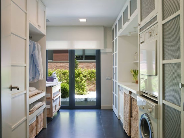 Cómo montar una útil zona de lavandería y plancha en casa - El Cómo de