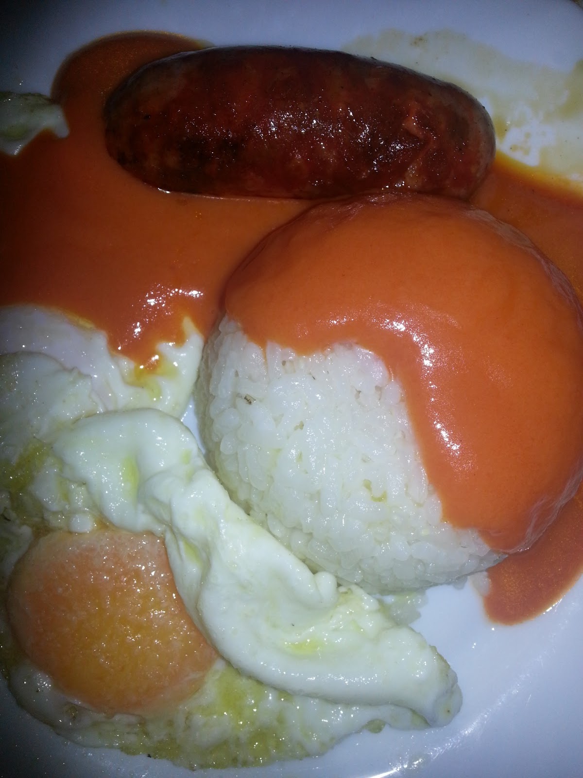 Arroz blanco con tomate y....