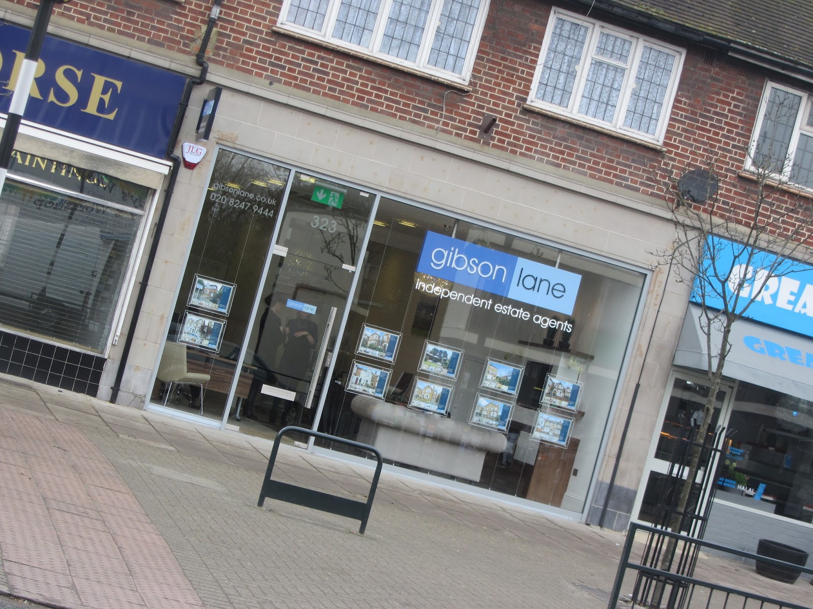 Ham Photos Gibson Lane arrives on Ham Parade