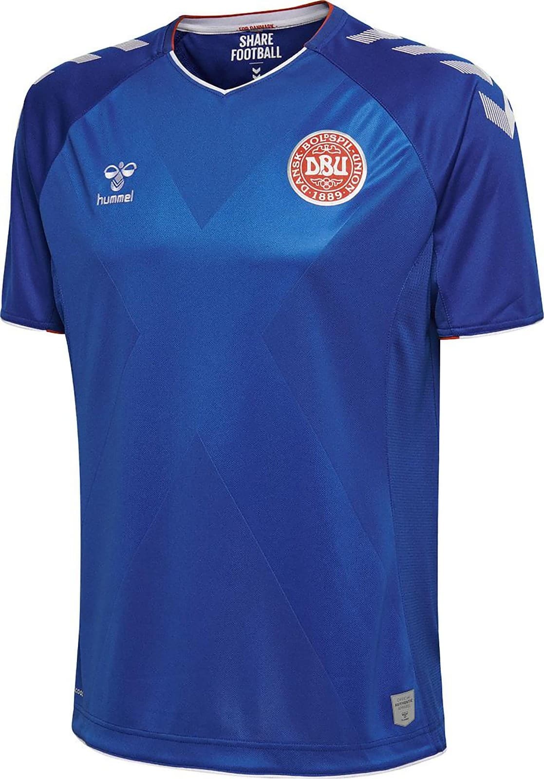 デンマーク代表 18 W杯ユニフォーム 王室近衛兵に触発 ユニ11