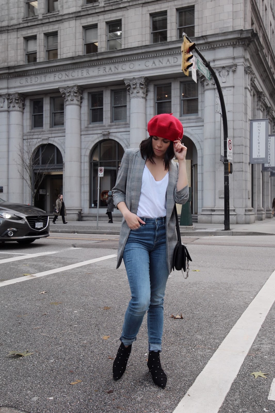 Le Fashion This Model S Business Casual Look Is Our Current Obsession