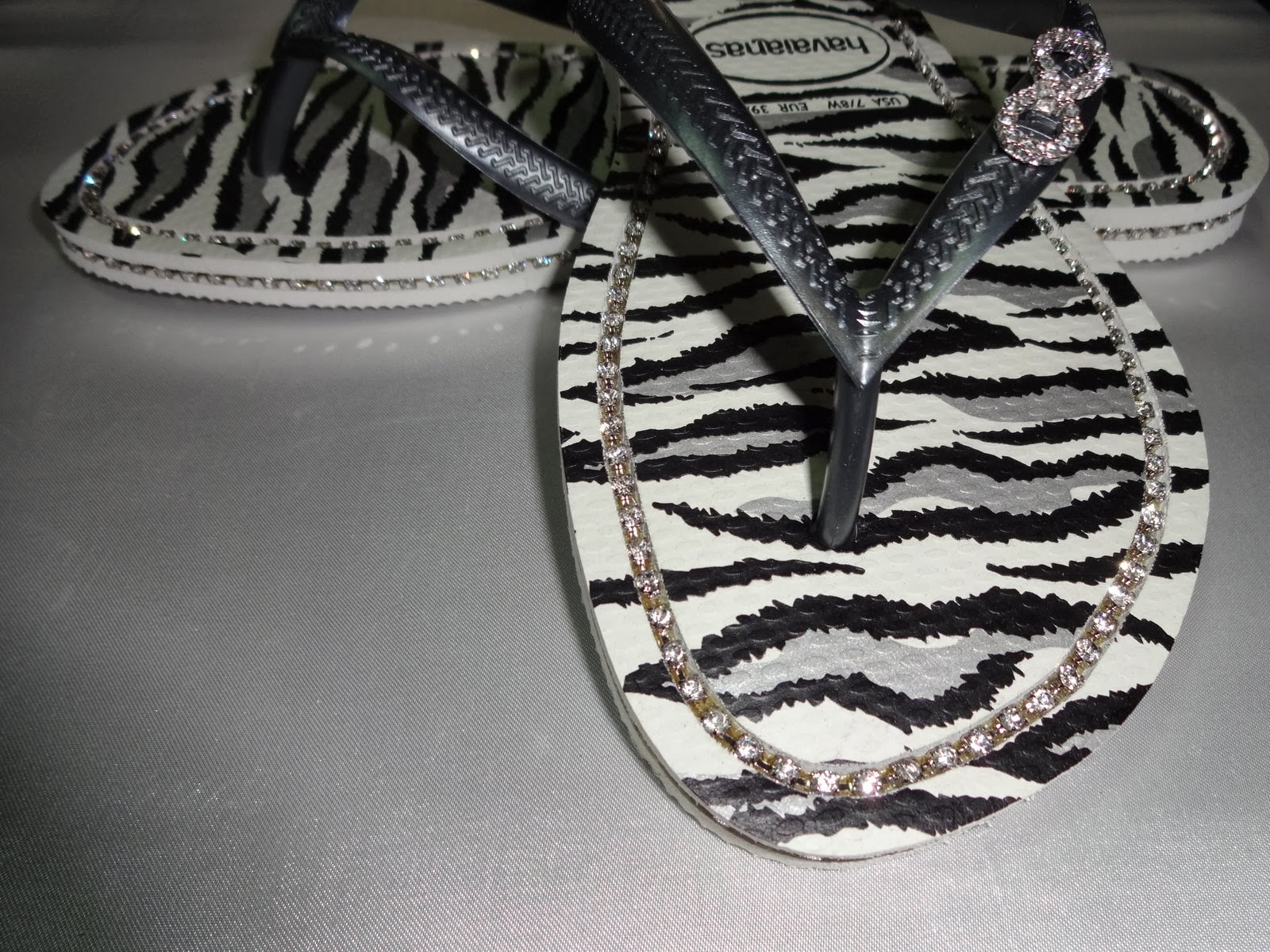 Lumine Bijoux E Presentes Havaianas Slim Animais Com Strass E Piercing 