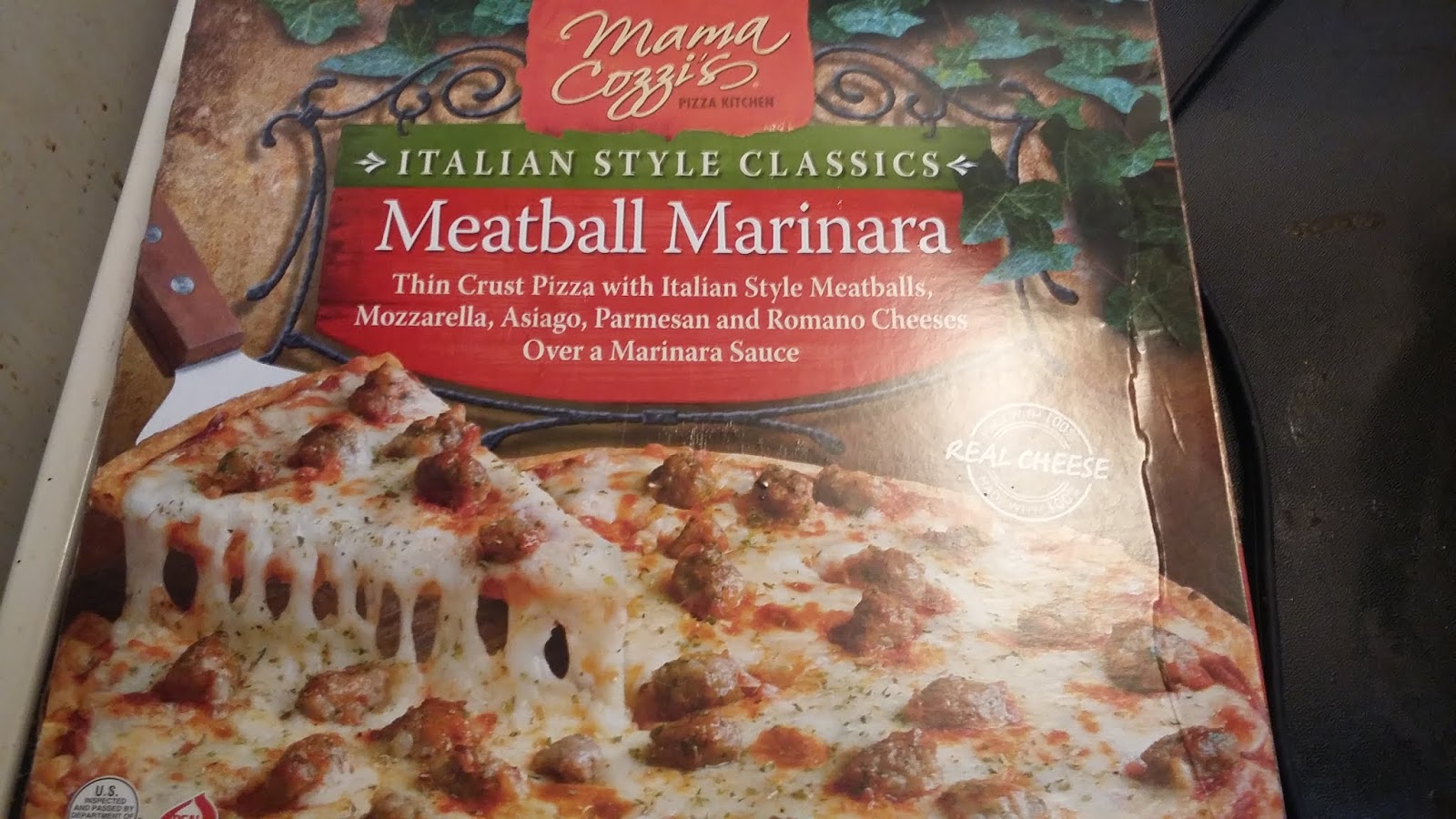 Review of Mama Cozzi Meatball Marinara Pizza