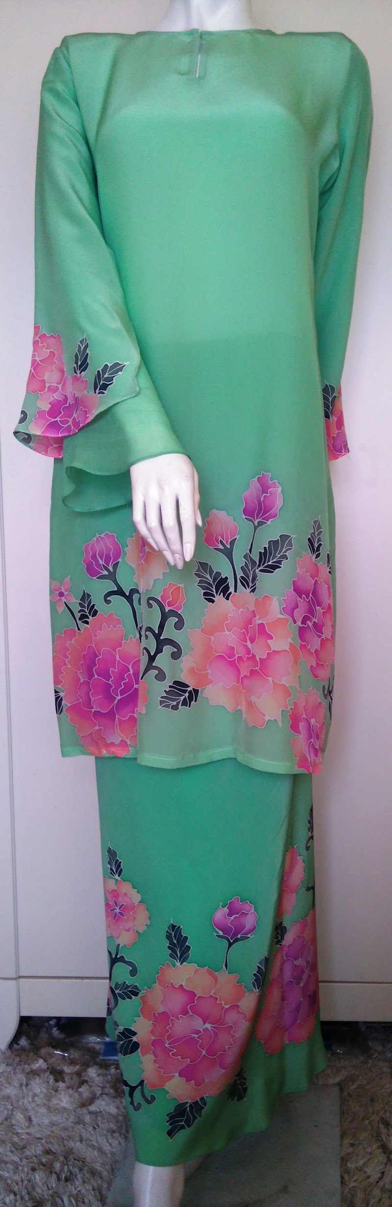18 Baju Kurung Batik Malaysia Online, Inspirasi Top!