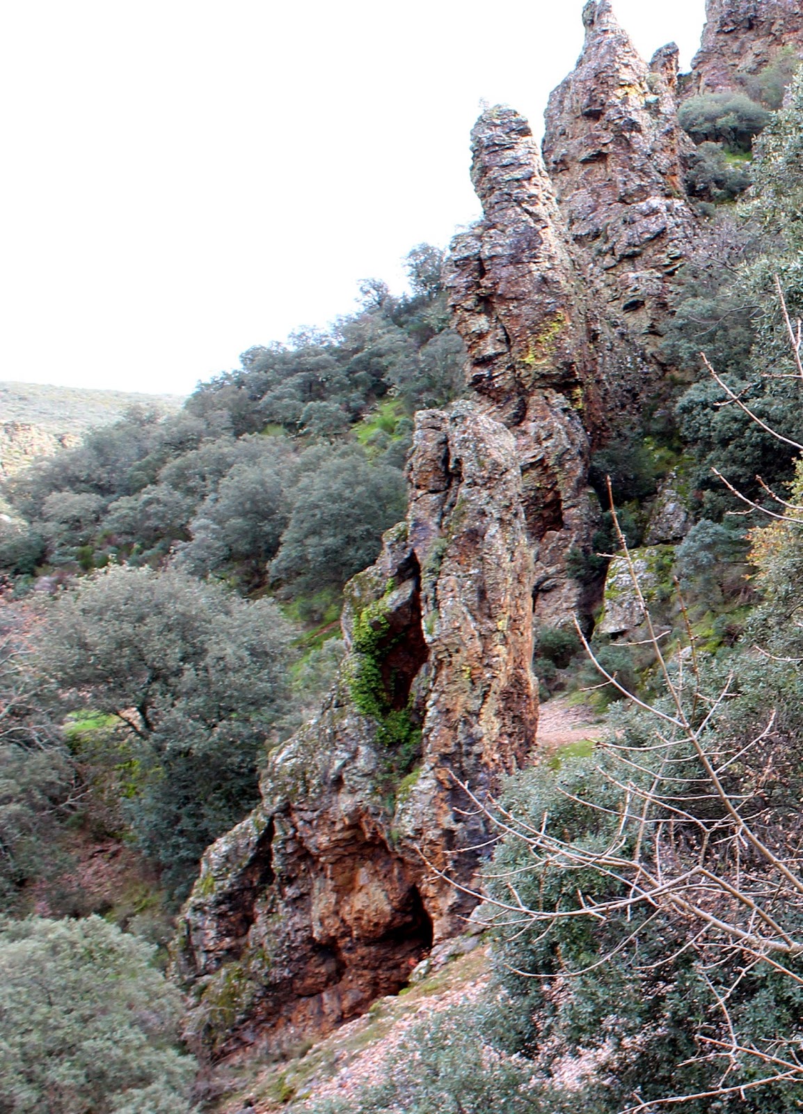 Cueva del tío Cestero en la ruta del boquerón de Estena-Cabañeros