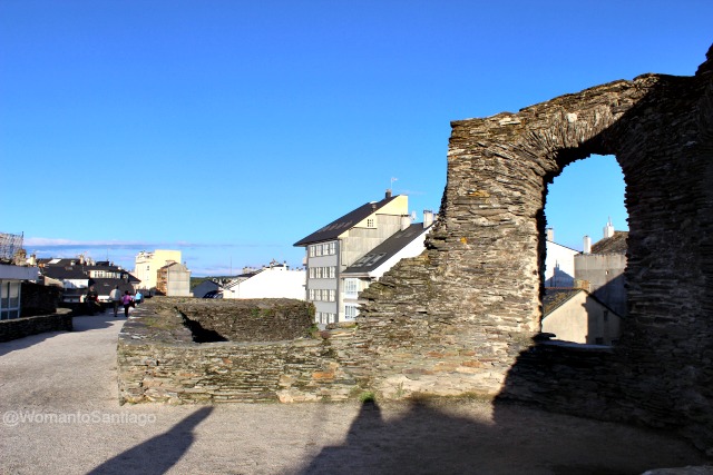 a-mosqueira-muralla-lugo-camino-de-santiago-primitivo