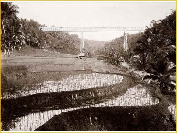Jembatan Cirahong Tempo Dulu Dari Bawah (tahun tidak diketahui)