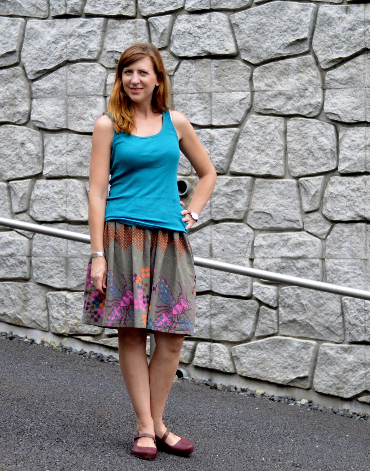 Beth Being Crafty: Catch-up Time--a fun elastic-waist skirt!