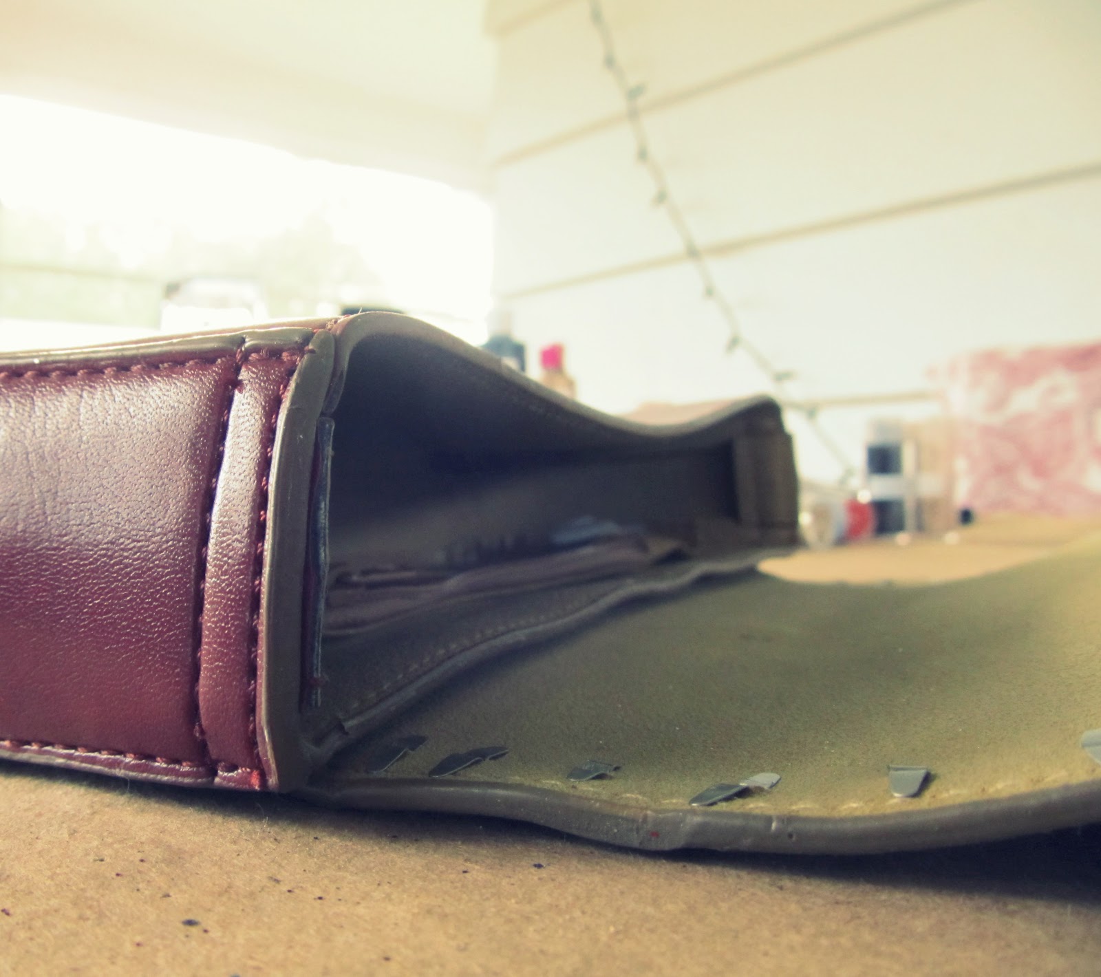 WobiSobi The Brads Have It. DIY, Purse ReStyle.