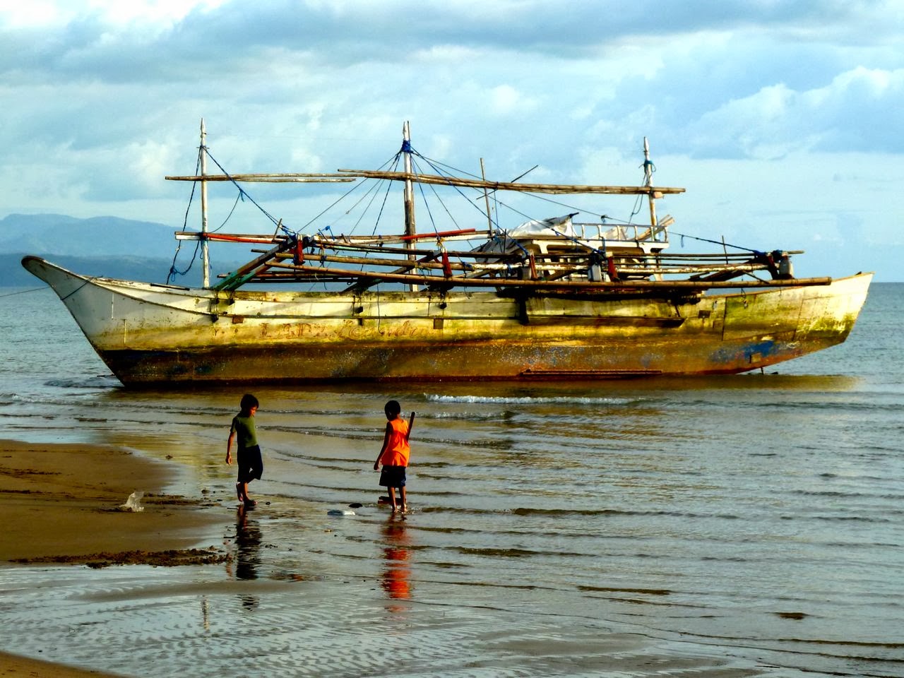 Trains and boats and planes ... and the odd bus: The Philippines on two ...